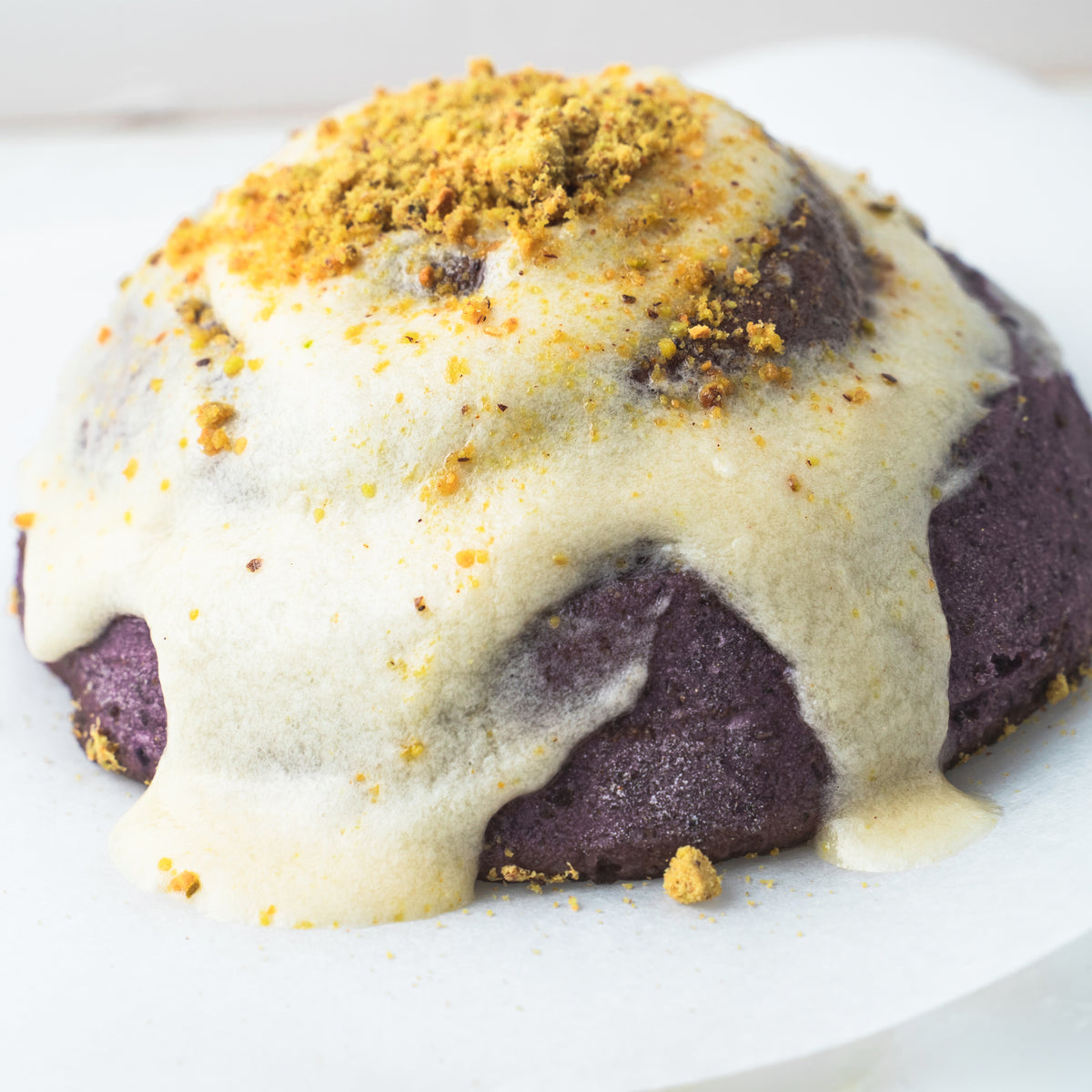 Ube Cinnamon Roll (V)